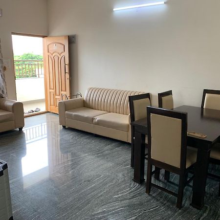 Sagar Niwas-1Bhk And 2Bhk Short Stay Flats - Nh Hcl Ec Bommasandra Μπανγκαλόρ Εξωτερικό φωτογραφία